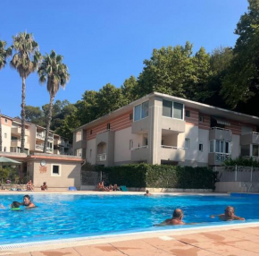 appartement rez de jardin 6 personnes cagnes sur mer 06 piscine et tennis